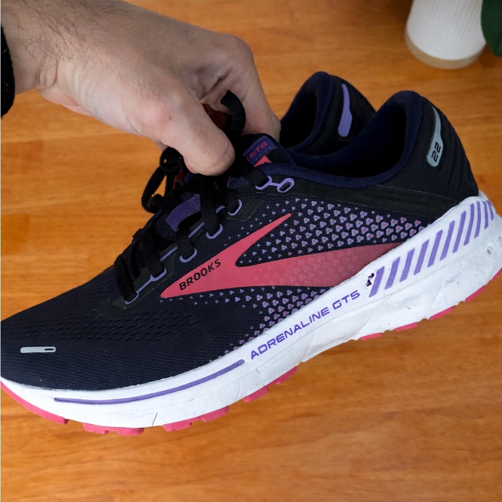 Brooks Women's Adrenaline GTS Shoes - Black and Pink